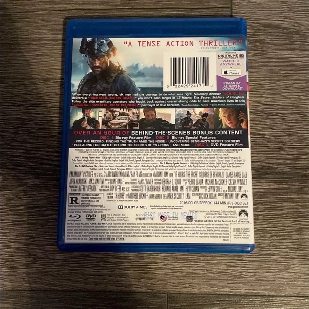 13 Hours - Picture 2 of 5